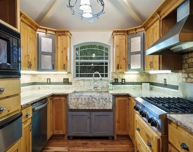 6423 Redpine Road - Photo Thumbnail 8