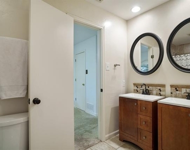 6423 Redpine Road - Photo Thumbnail 25
