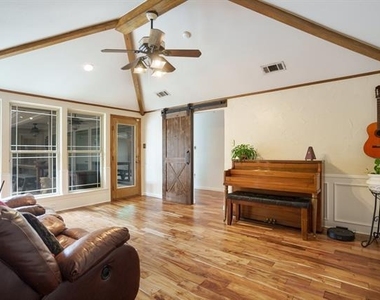 6423 Redpine Road - Photo Thumbnail 3