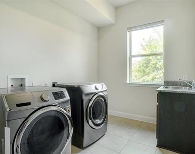 2404 Palmetto Way - Photo Thumbnail 33