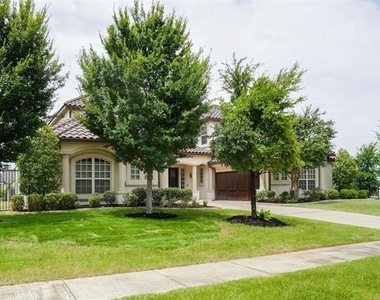 2404 Palmetto Way - Photo Thumbnail 2