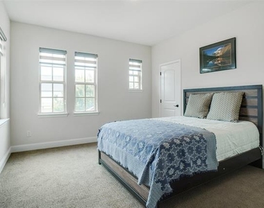 2404 Palmetto Way - Photo Thumbnail 23