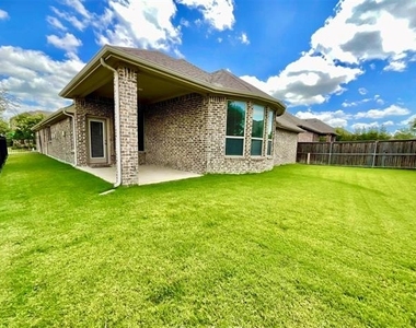 518 Overton Avenue - Photo Thumbnail 13