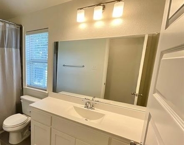 518 Overton Avenue - Photo Thumbnail 10