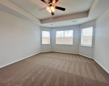 5021 Chital Drive - Photo Thumbnail 10