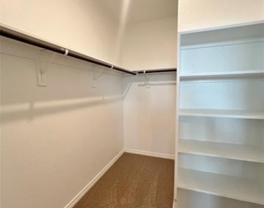 5021 Chital Drive - Photo Thumbnail 16