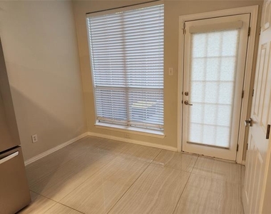 4175 Midrose Trail - Photo Thumbnail 5