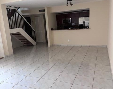 1251 Nw 123rd Avenue - Photo Thumbnail 3