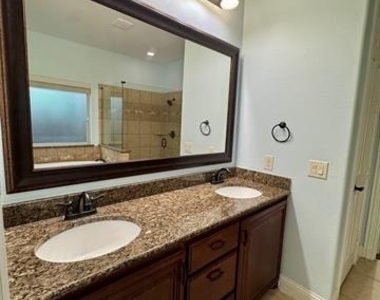 2324 Kemerton Drive - Photo Thumbnail 20