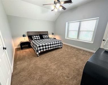 2324 Kemerton Drive - Photo Thumbnail 31