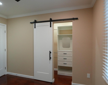 6045 N 79th Street - Photo Thumbnail 16