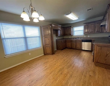 705 Rambling Court - Photo Thumbnail 2