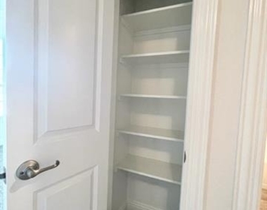 11000 Glover Lane - Photo Thumbnail 10