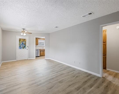 321 Gardenview Street - Photo Thumbnail 5