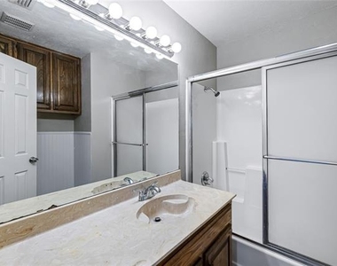 321 Gardenview Street - Photo Thumbnail 16