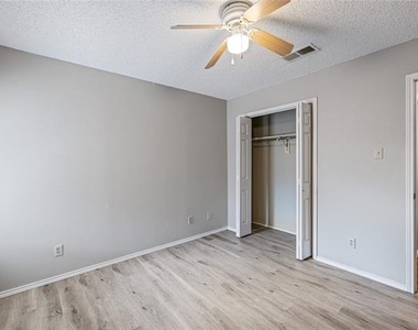 321 Gardenview Street - Photo Thumbnail 9