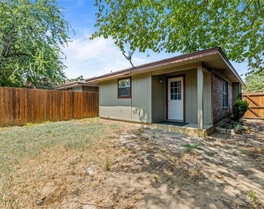 321 Gardenview Street - Photo Thumbnail 18