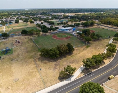 321 Gardenview Street - Photo Thumbnail 22
