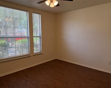 917 Dawson Street - Photo Thumbnail 21