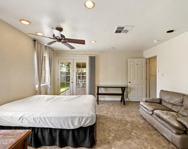 1001 S Roosevelt Street - Photo Thumbnail 13
