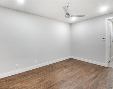 3170 Carmel Street - Photo Thumbnail 5