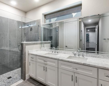 3170 Carmel Street - Photo Thumbnail 10