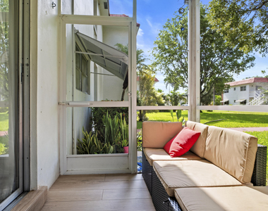 899 Se 2nd Avenue - Photo Thumbnail 15