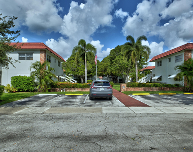 899 Se 2nd Avenue - Photo Thumbnail 26