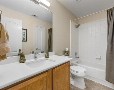 1905 Francis Court - Photo Thumbnail 15
