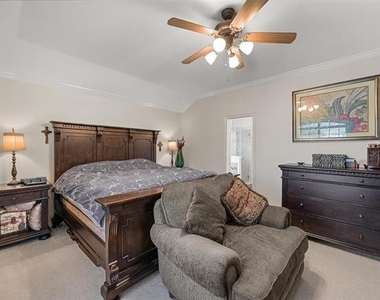 1905 Francis Court - Photo Thumbnail 16