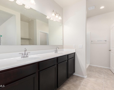 3108 N 309th Drive - Photo Thumbnail 10
