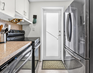 8956 Collins Avenue - Photo Thumbnail 20