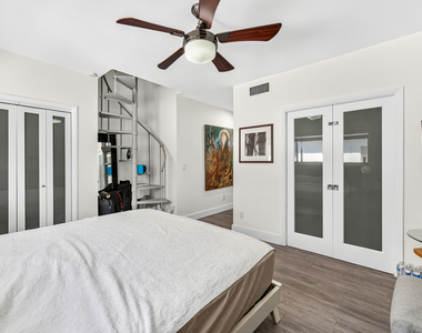 8956 Collins Avenue - Photo Thumbnail 30