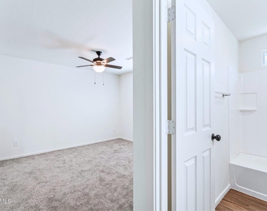 1106 E Papago Street - Photo Thumbnail 7