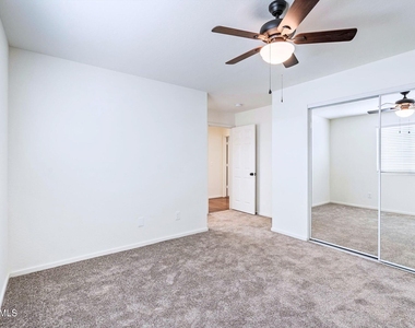 1106 E Papago Street - Photo Thumbnail 6