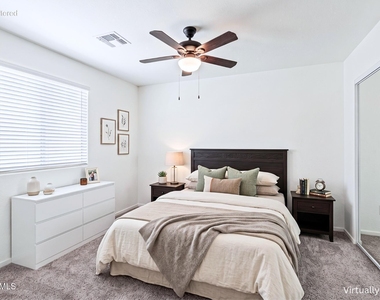 1106 E Papago Street - Photo Thumbnail 4