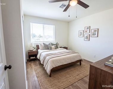 1106 E Papago Street - Photo Thumbnail 9