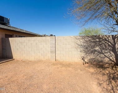 9950 W Lynx Drive - Photo Thumbnail 6