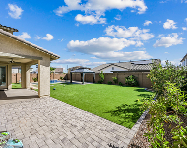 14049 W Desert Hollow Drive - Photo Thumbnail 41