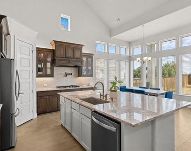 4428 Mill Pond Drive - Photo Thumbnail 5