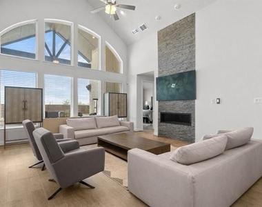 4428 Mill Pond Drive - Photo Thumbnail 11