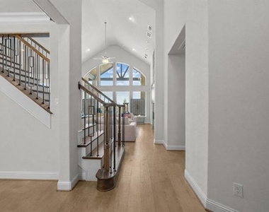 4428 Mill Pond Drive - Photo Thumbnail 2