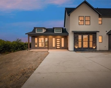 1203 Chapel Drive - Photo Thumbnail 21