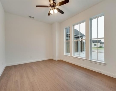 1203 Chapel Drive - Photo Thumbnail 15