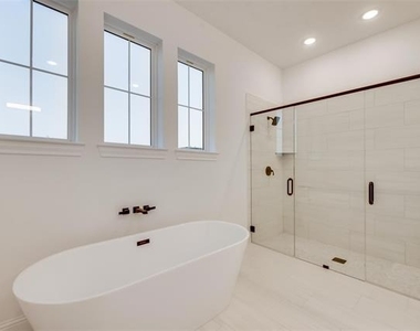 1203 Chapel Drive - Photo Thumbnail 17