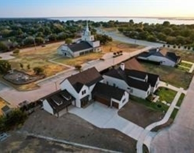 1203 Chapel Drive - Photo Thumbnail 22