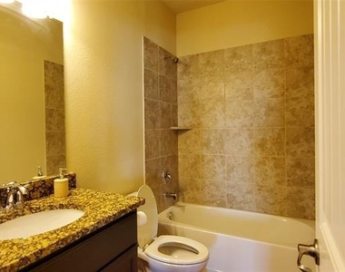 104 Rustic Oak Lane - Photo Thumbnail 29
