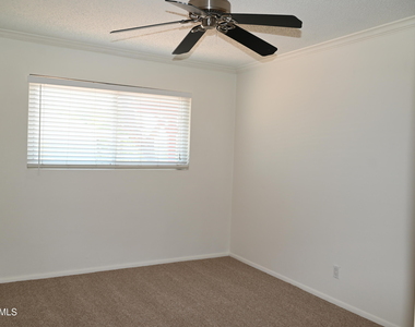 3626 N 80th Place - Photo Thumbnail 13