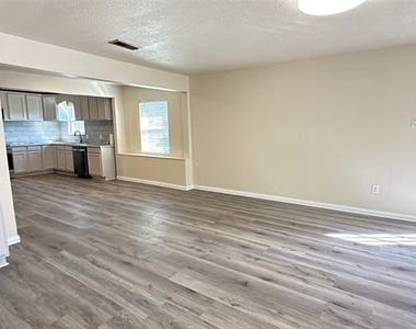 4706 Sachse Road - Photo Thumbnail 6