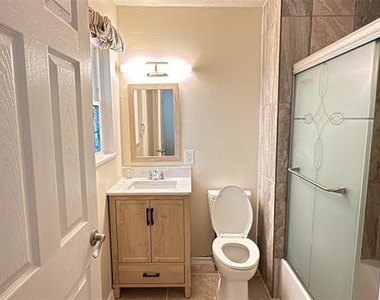 4706 Sachse Road - Photo Thumbnail 12